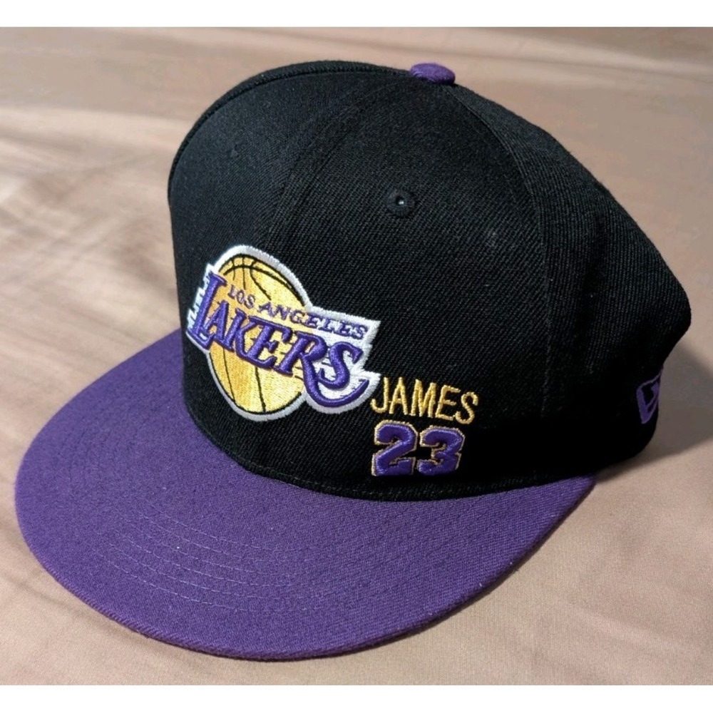 New Era Los Angeles Lakers LeBron James Snapback Hat NBA